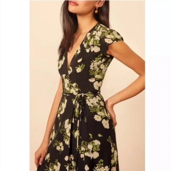 NWT Reformation Carina Wrap Dress In Celeste Size M #762 - Picture 5 of 12